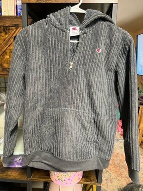 Champion Men's Gray Ribbed Half-Zip Hoodie
